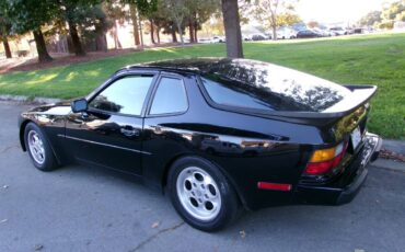 Porsche-944-1986-black-2