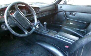 Porsche-944-1986-black-4