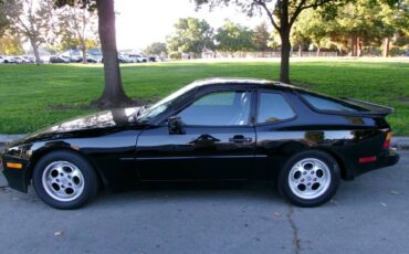 Porsche-944-1986-black-5