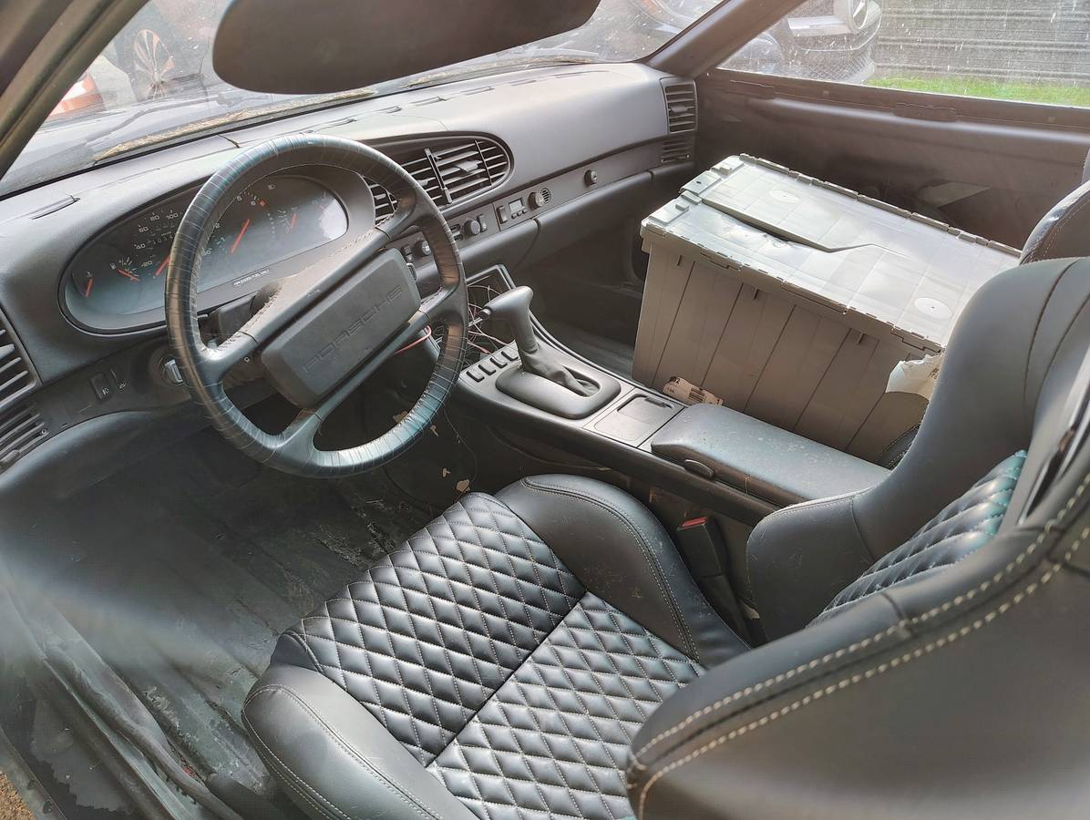 Porsche-944-1988-black-3