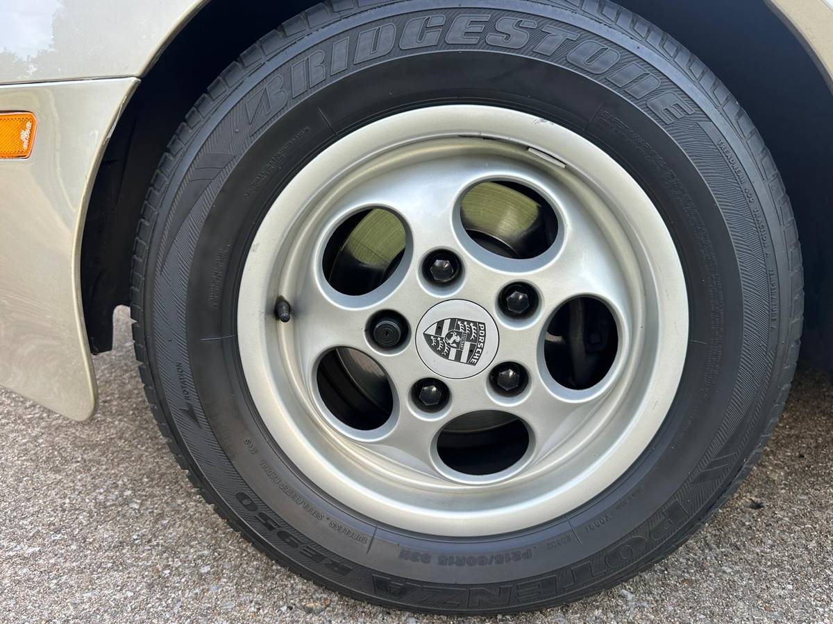 Porsche-944-1989-15