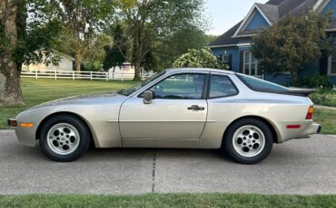 Porsche-944-1989-3