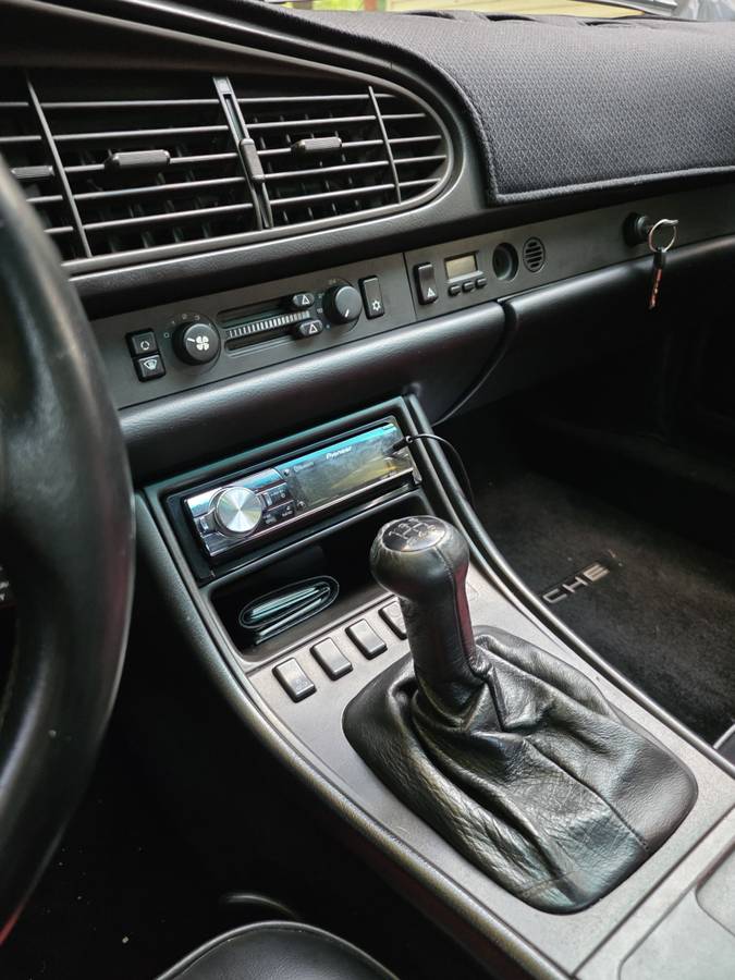 Porsche-944-1989-4