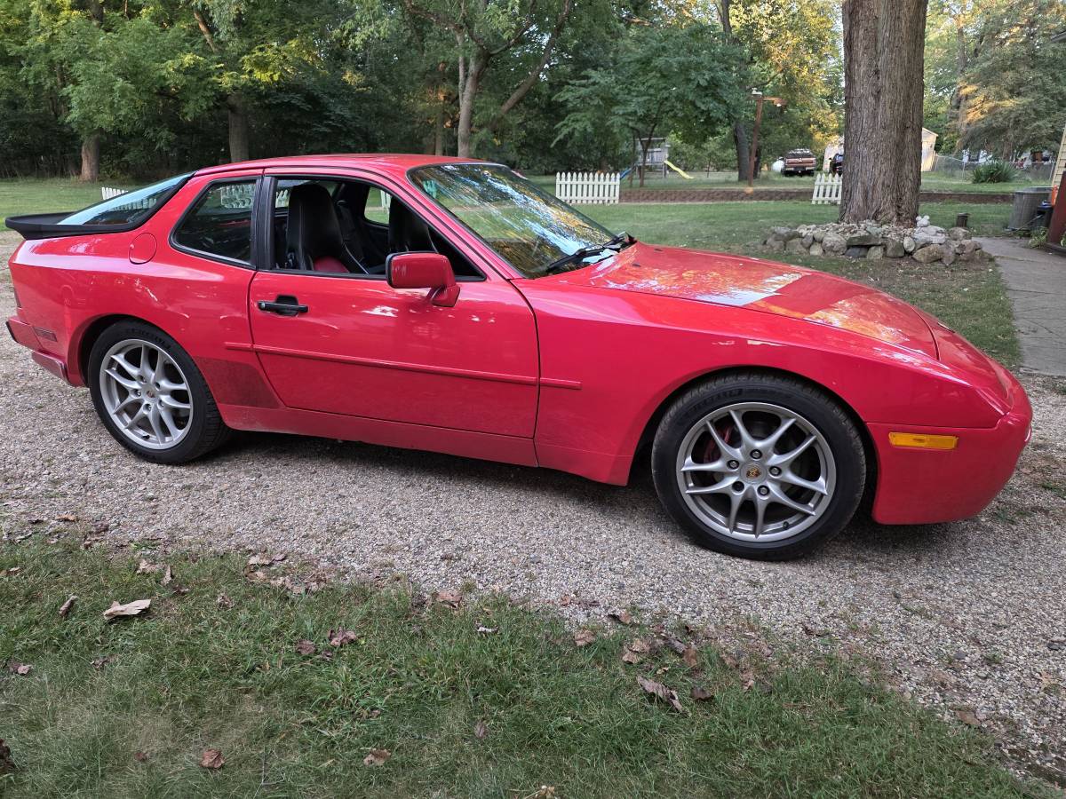 Porsche-944-1989-8