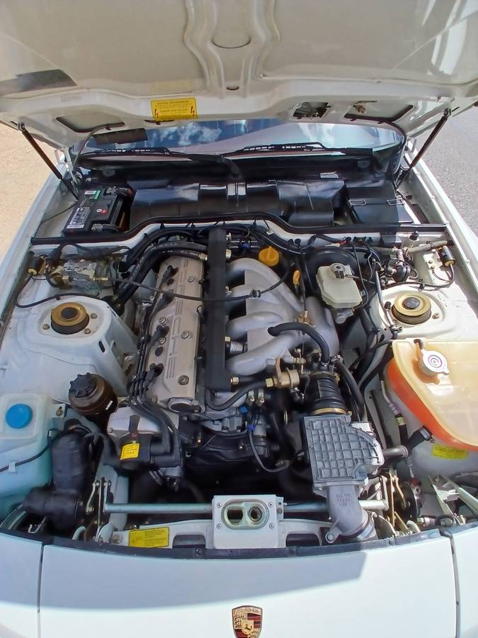 Porsche-944-s2-1989-25