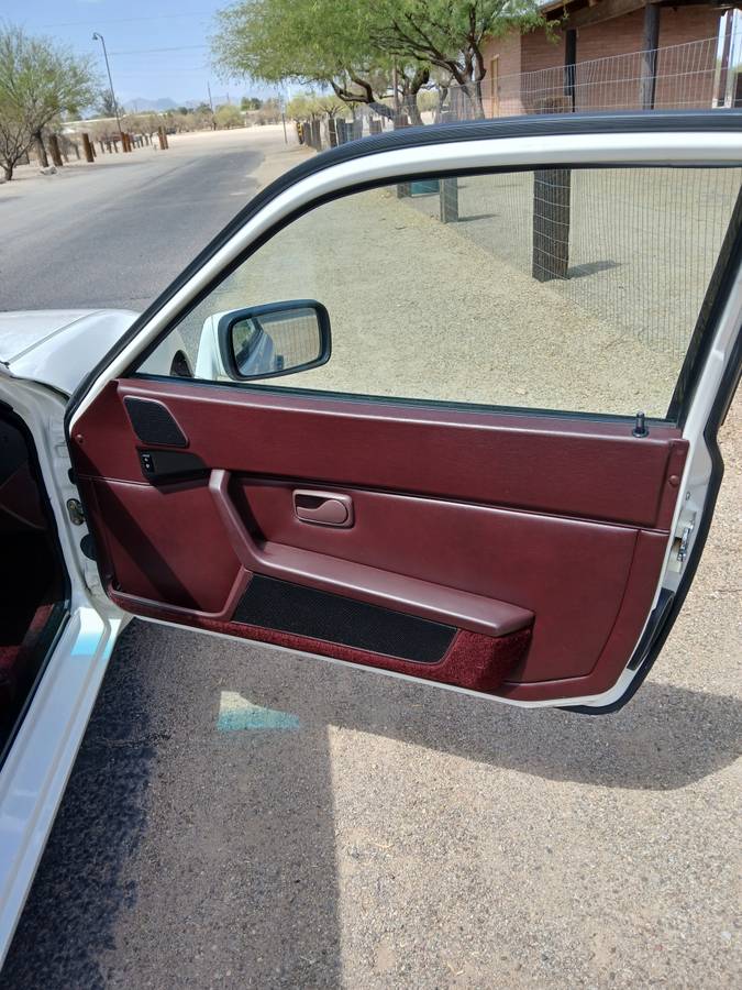 Porsche-944-s2-1989-30