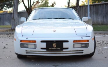 Porsche-944-turbo-1986