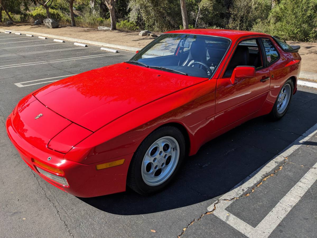 Porsche-944-turbo-1986-red-12