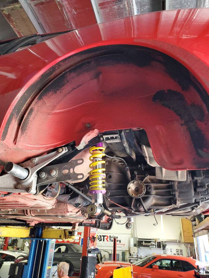 Porsche-944-turbo-1986-red-17