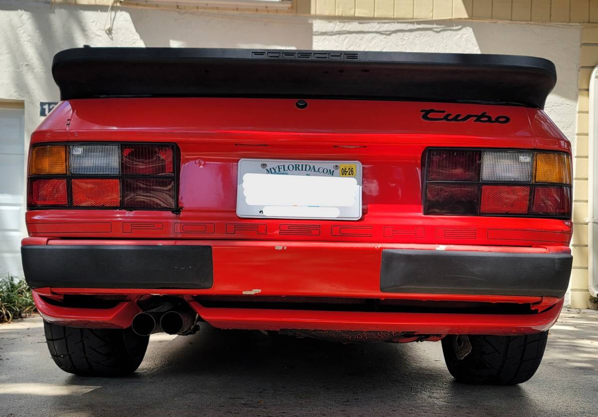 Porsche-944-turbo-1986-red-4