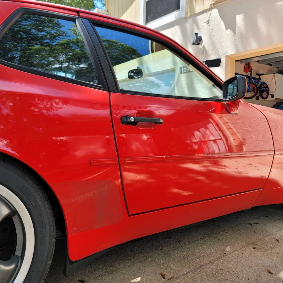 Porsche-944-turbo-1986-red-7