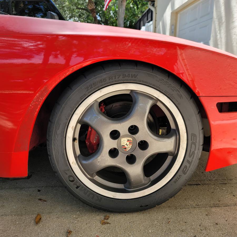 Porsche-944-turbo-1986-red-8