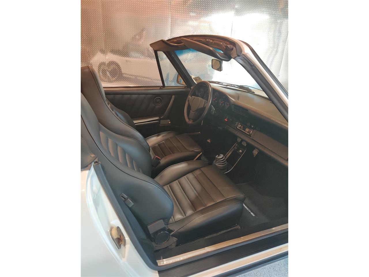 Porsche-Cabriolet-1983-White-6