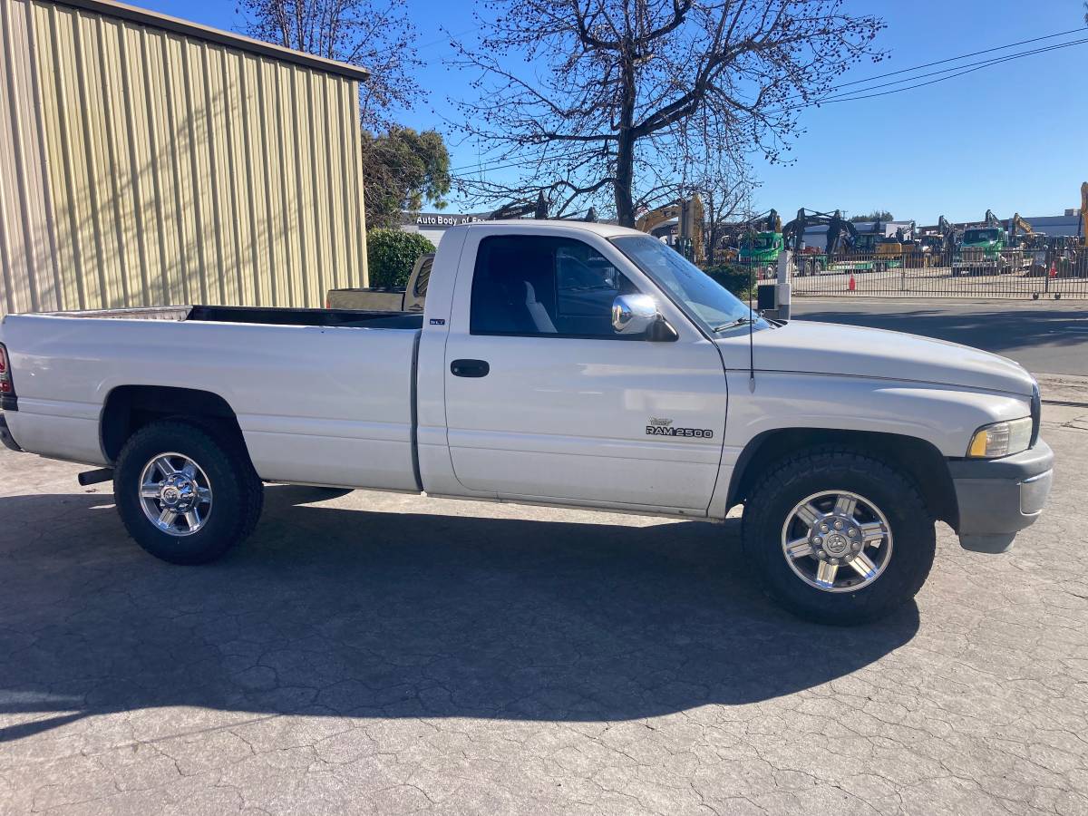 Ram-2500-diesel-1995-4