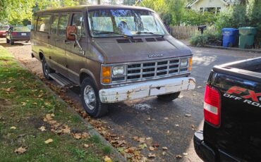 Ram-350-van-1989-brown-2