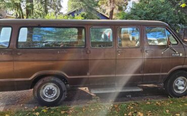 Ram-350-van-1989-brown