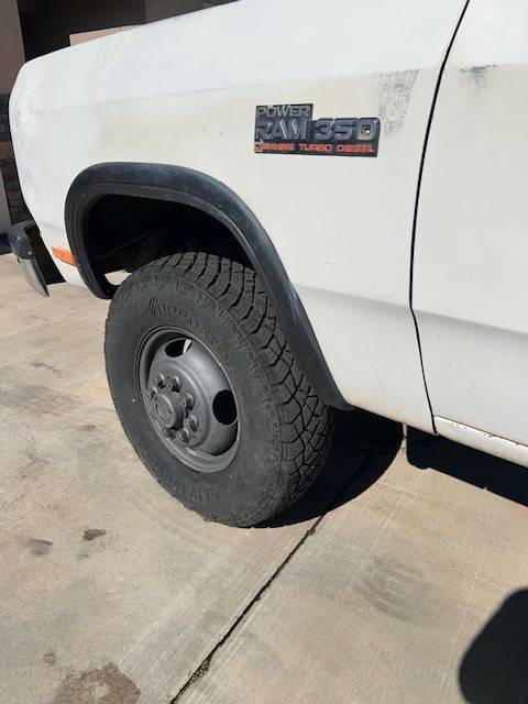 Ram-3500-diesel-1993-white-1
