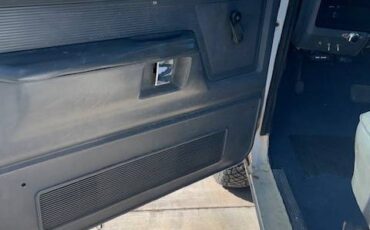 Ram-3500-diesel-1993-white-2