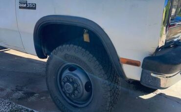Ram-3500-diesel-1993-white-9