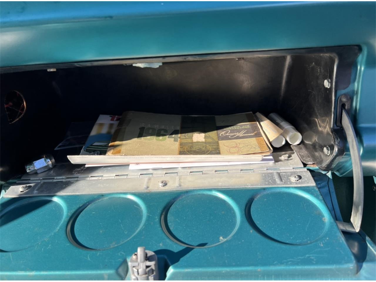 Rambler-Classic-1964-White-Teal-10