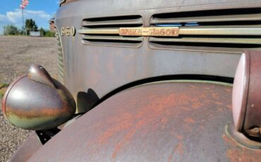 Reo-speedwagon-1948-12
