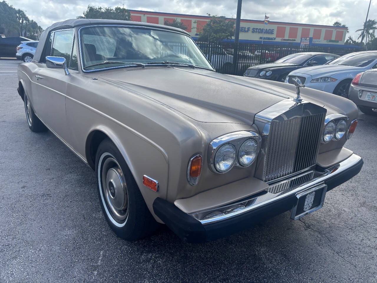Rolls-Royce-Corniche-1981-Convertible-1