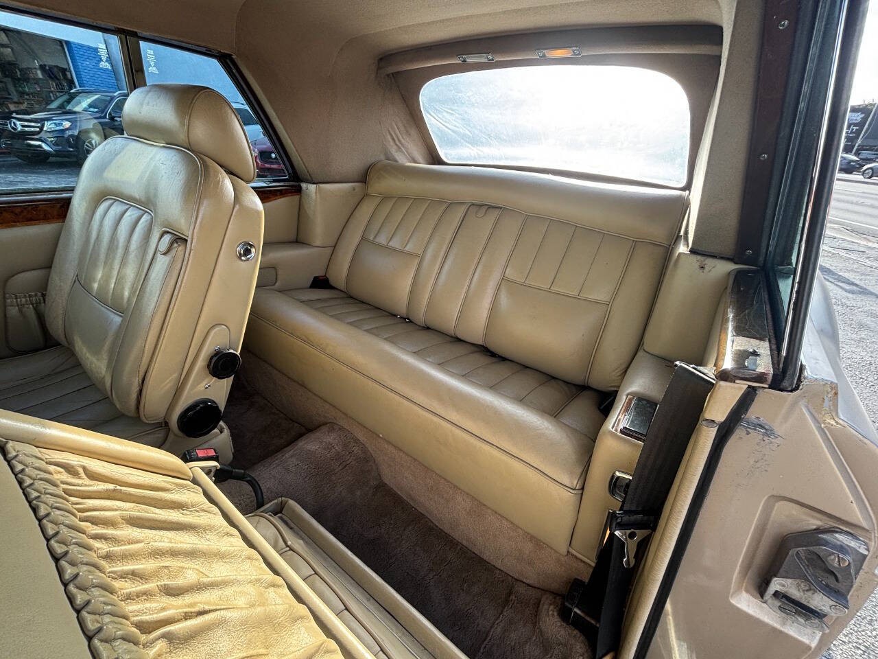 Rolls-Royce-Corniche-1981-Convertible-4