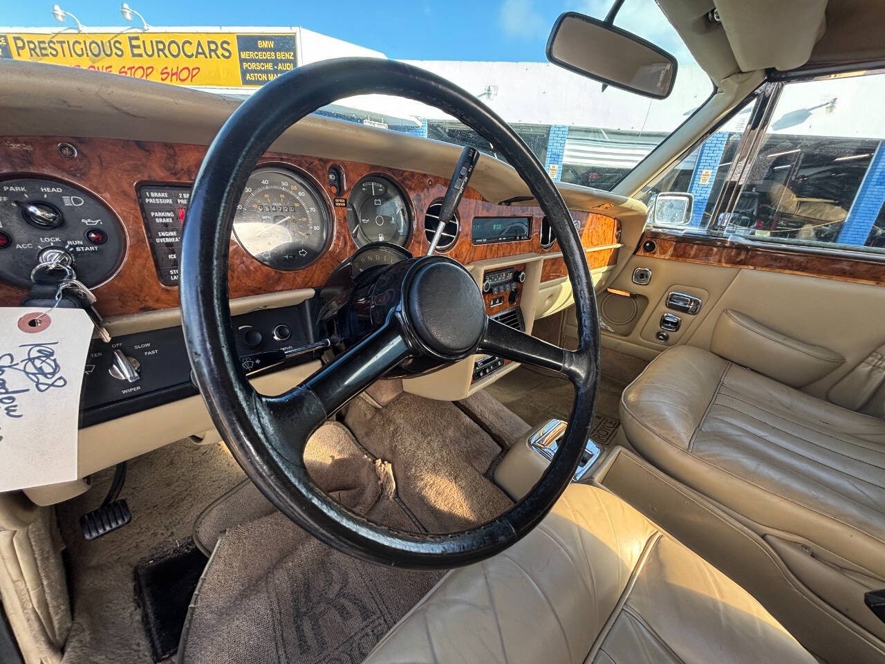 Rolls-Royce-Corniche-1981-Convertible-6