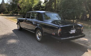 Rolls-Royce-Silver-Shadow-1980-Sedan-1