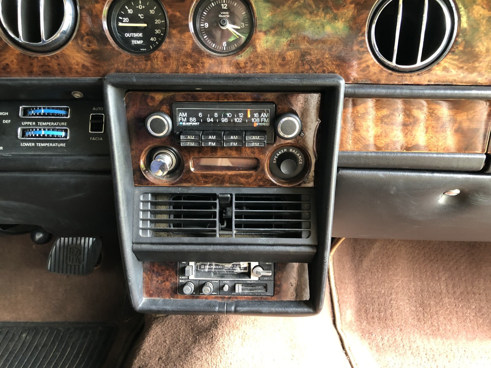 Rolls-Royce-Silver-Shadow-1980-Sedan-7