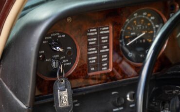Rolls-Royce-Silver-Shadow-II-1979-4-Door-Sedan-30