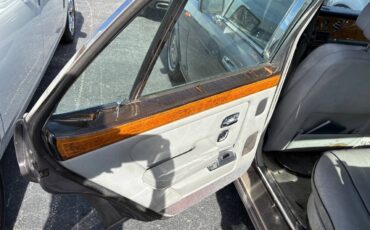 Rolls-Royce-Silver-SpiritSpurDawn-1995-Sedan-1