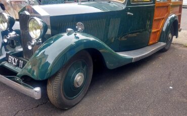 Rolls-royce-2025-1935-Green-Tan-1