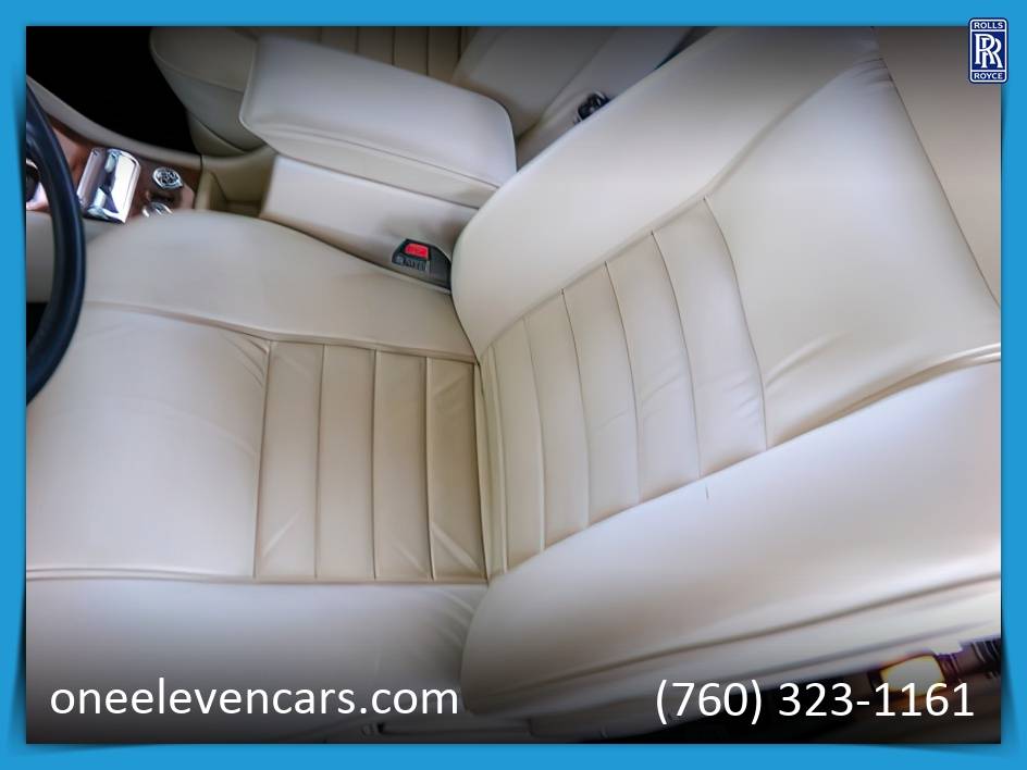 Rolls-royce-corniche-1989-41