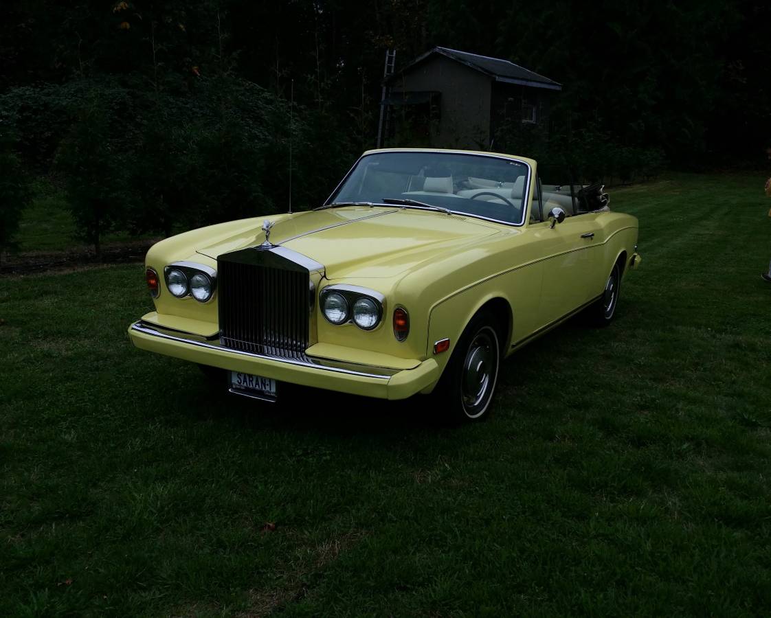 Rolls-royce-corniche-convertibles-1974-yellow-10