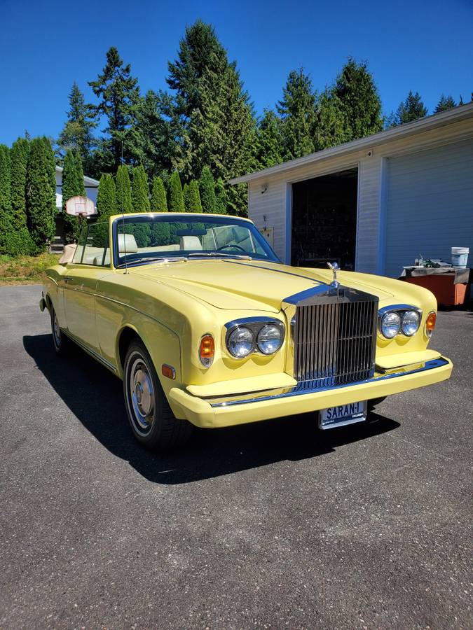 Rolls-royce-corniche-convertibles-1974-yellow-5