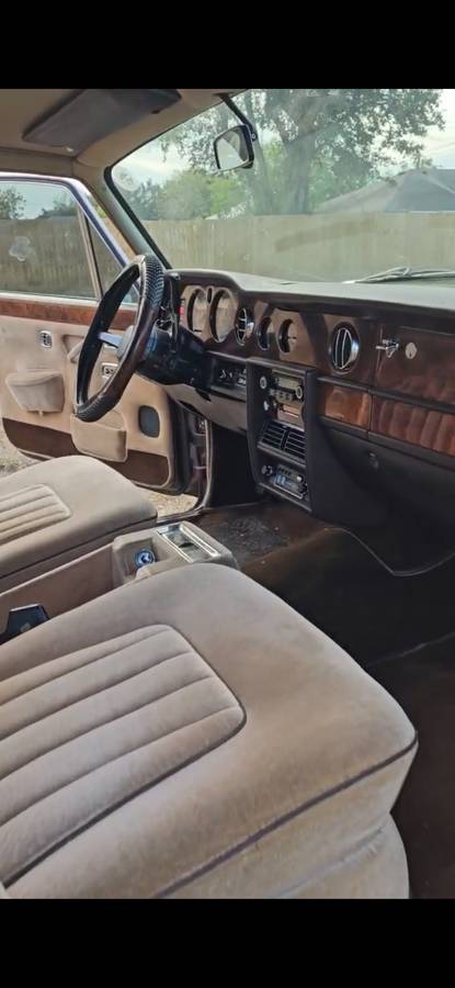 Rolls-royce-shadow-1977-custom-2