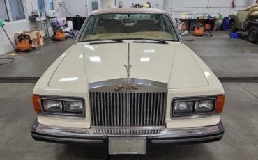 Rolls-royce-silver-spur-1986