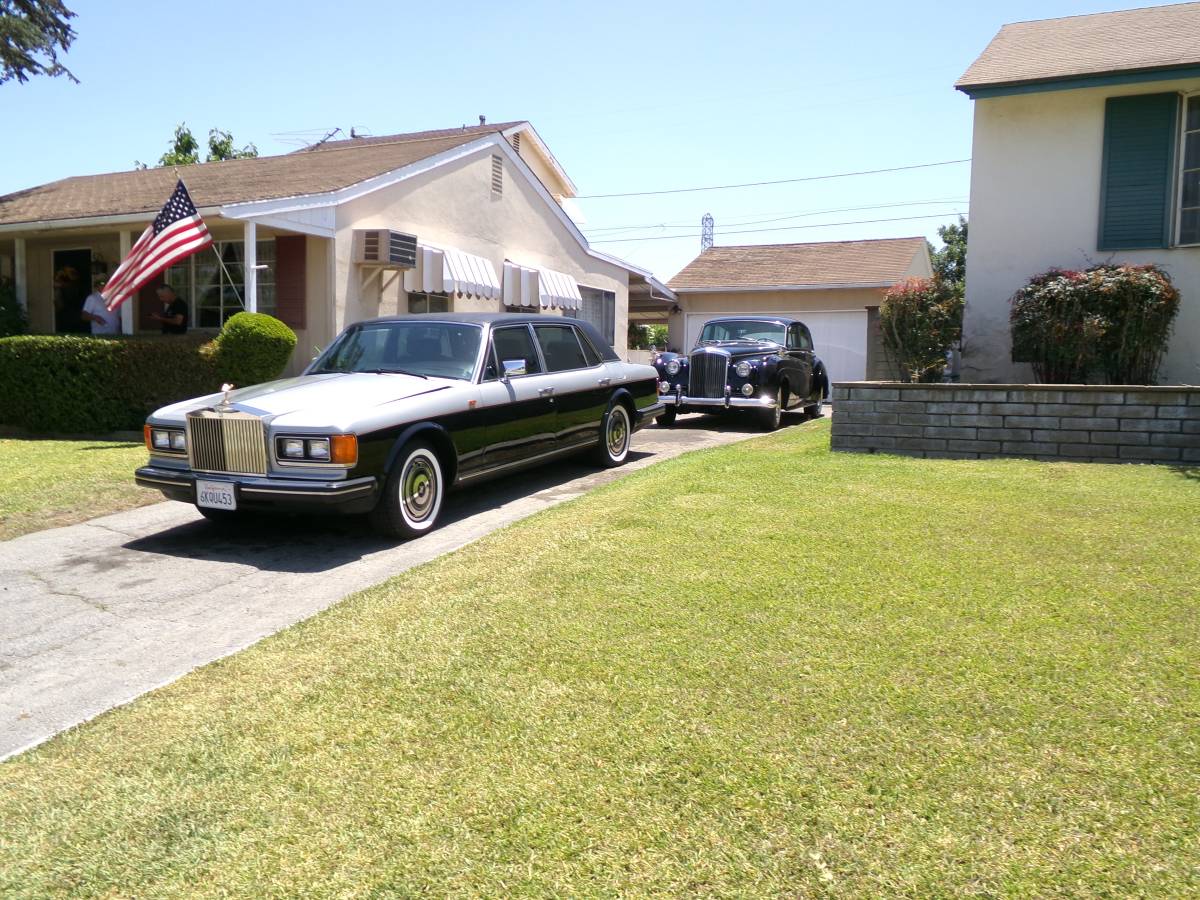Rolls-royce-silver-spur-1986-custom-5