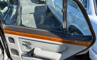 Rolls-royce-silver-spur-1995-grey-14