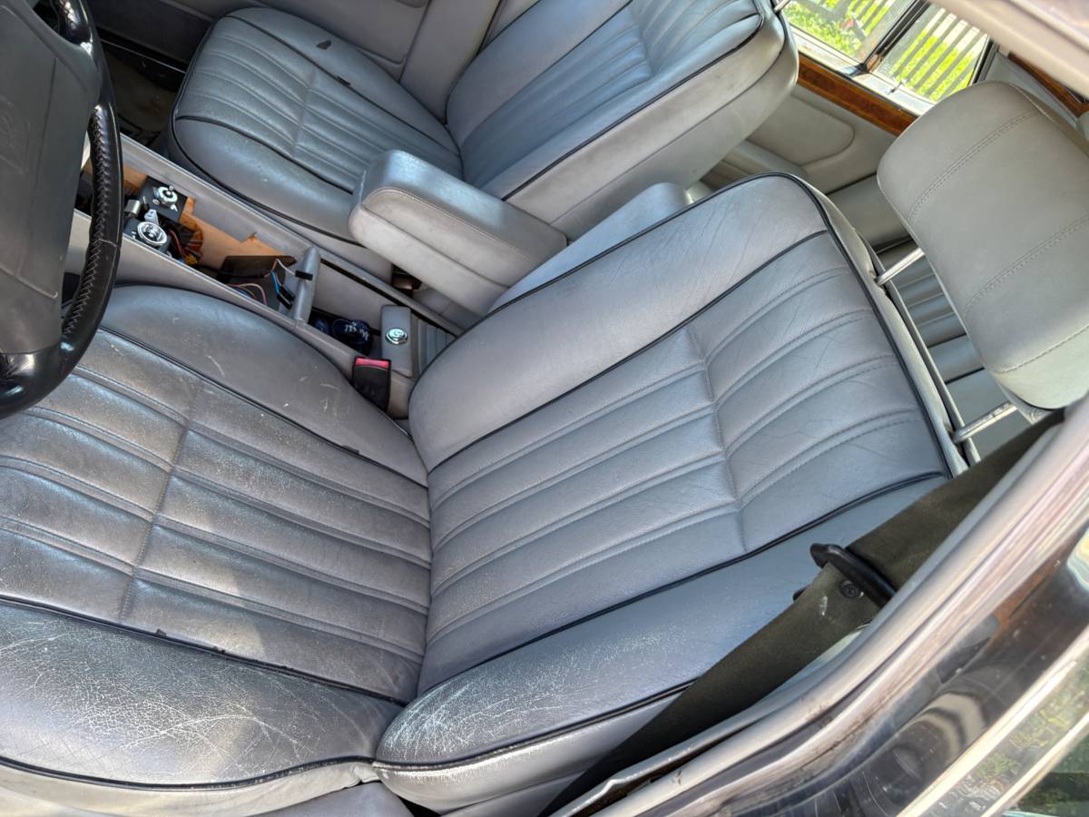 Rolls-royce-silver-spur-1995-grey-3