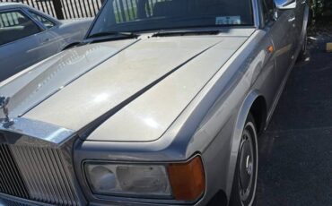 Rolls-royce-silver-spur-1995-grey