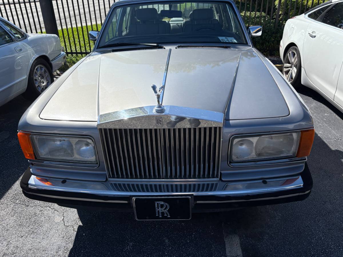 Rolls-royce-silver-spur-1995-grey-9