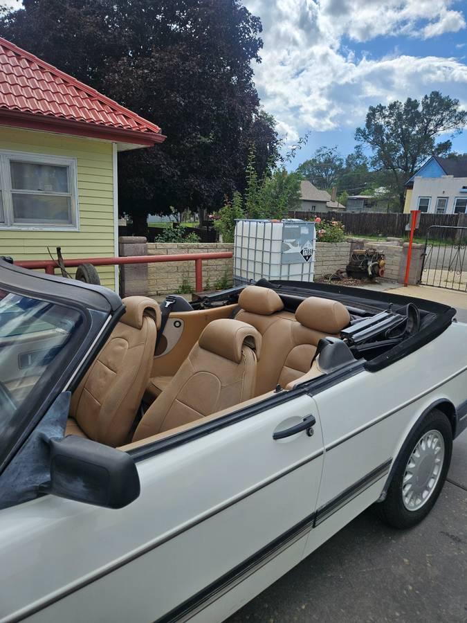 Saab-9-3-convertible-1989-white-4