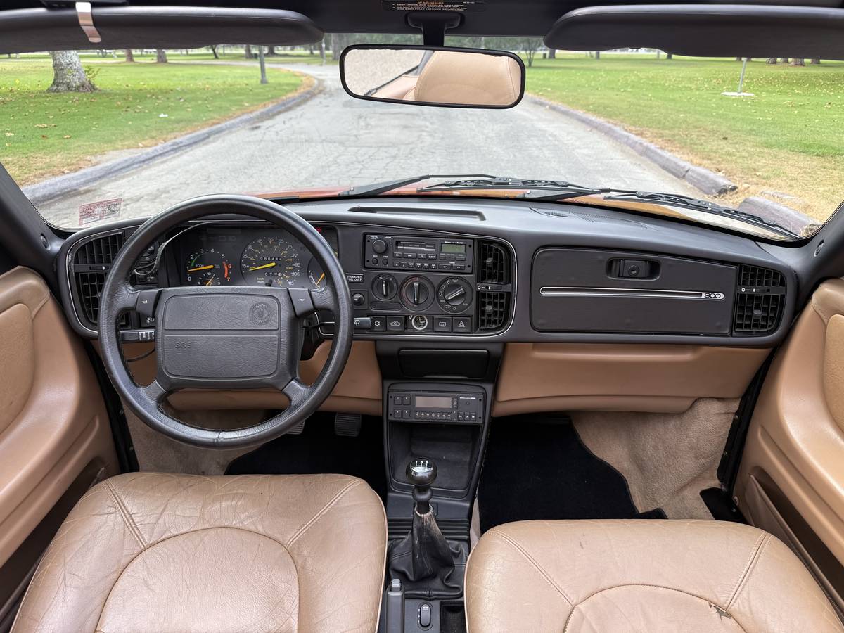 Saab-900-turbo-convertible-1990-red-14