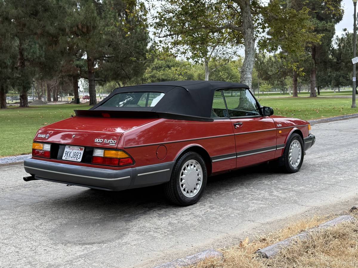 Saab-900-turbo-convertible-1990-red-29