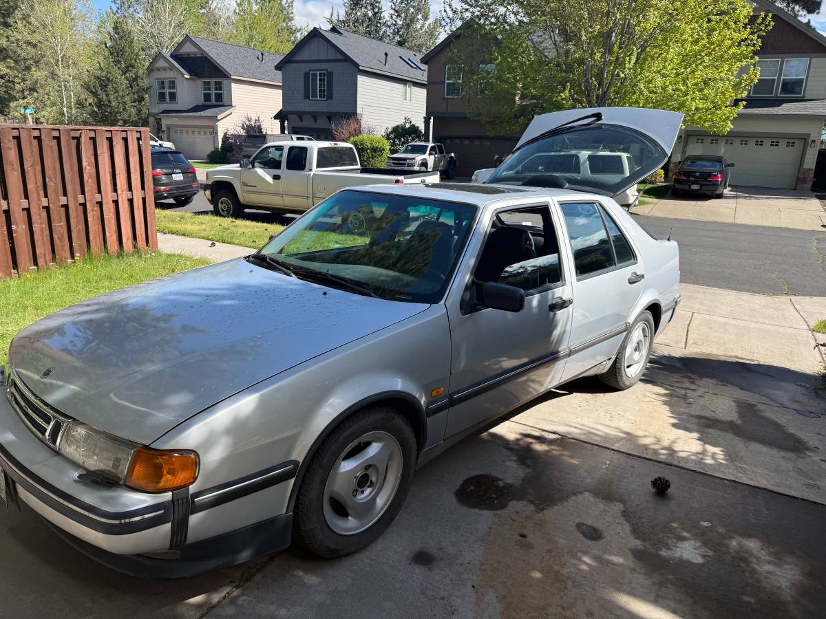 Saab-9000-cs-1995-silver-1