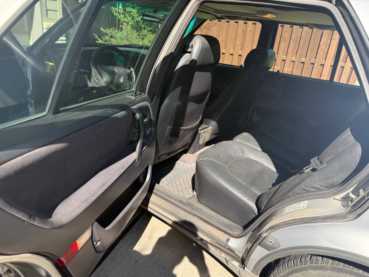 Saab-9000-cs-1995-silver-12