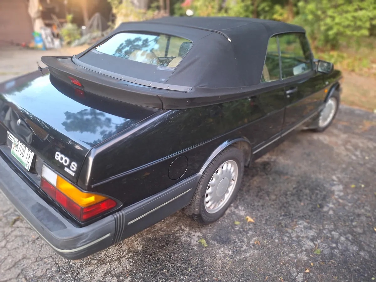 Saab-900s-1992-Black-Tan-2
