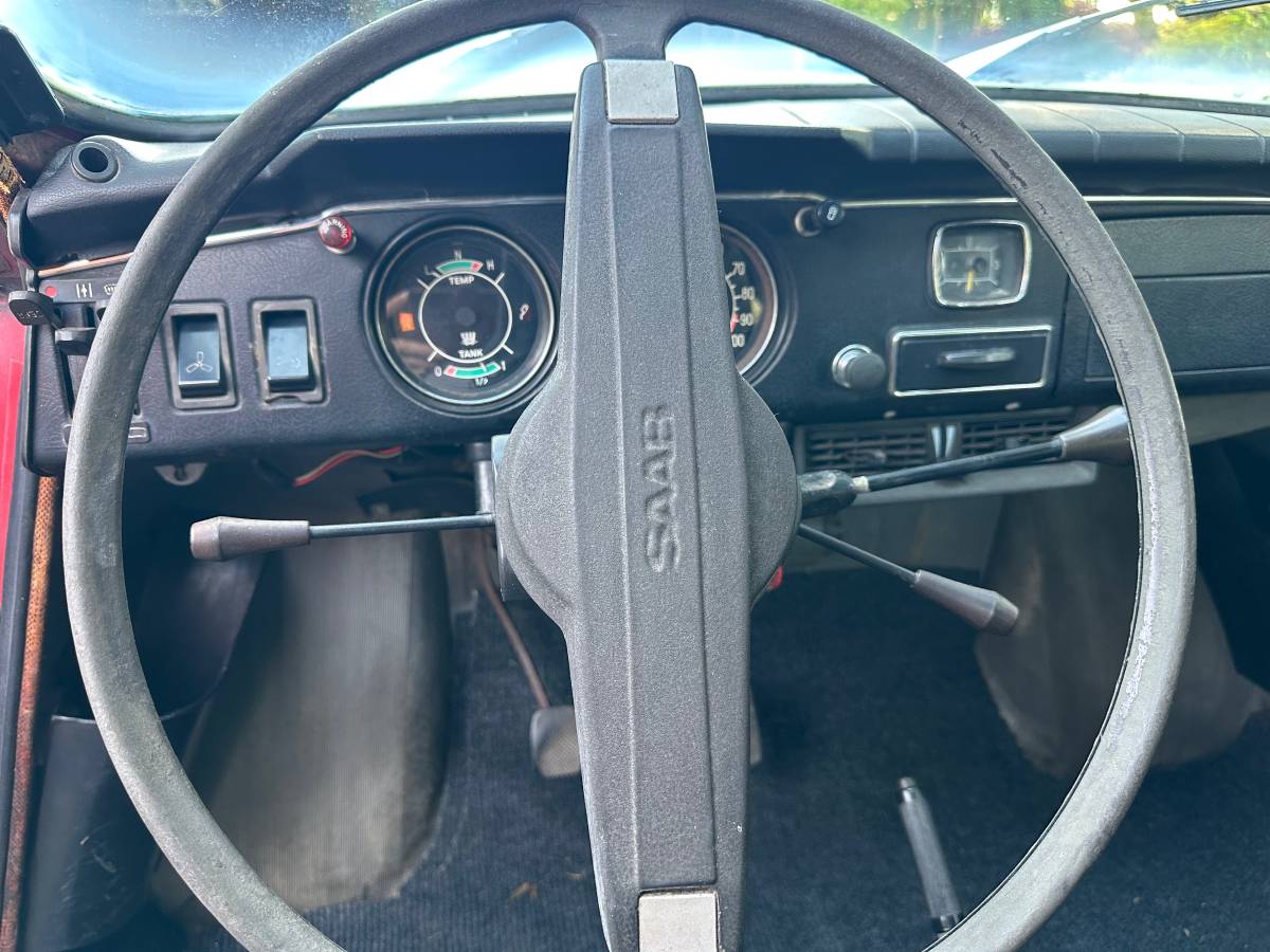 Saab-wagon-1970-black-11